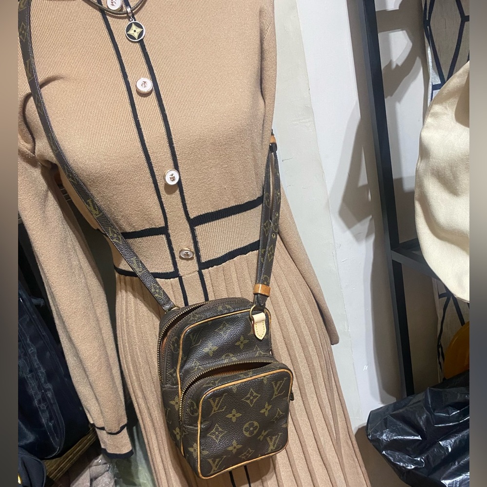 Vintage Louis Vuitton amazon crossbody body